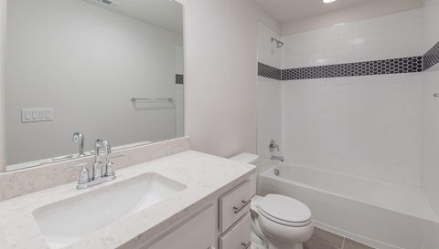 5302 Mulberry Grove LN