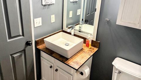 226 N Orchard Farms Ave