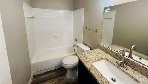 3922 CRAYRICH CIRCLE