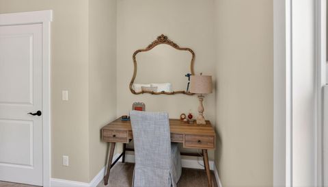 1625 River Bluffs Dr