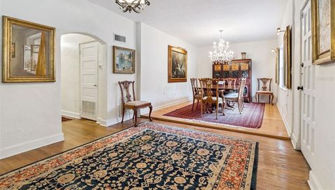 1541 WESTCHESTER AVENUE