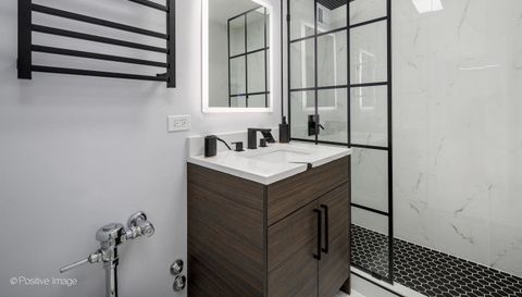 6157 N Sheridan Road