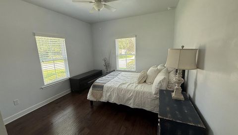 12604 NW 11th Pl