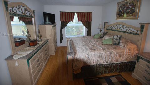 1310 Tuscany Way