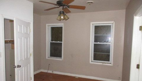 7608 - 10 S Phillips Avenue