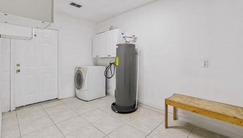 1135 East State Rd 46 Geneva Fl 32732