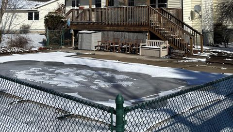 5450 Golfcrest Ct SW