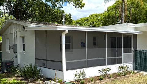 652 ACAPULCA WAY