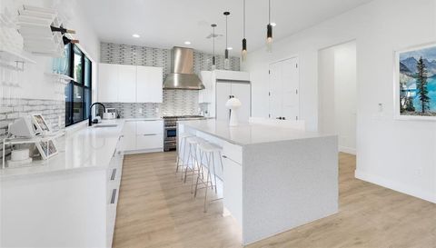 1751 GOODRICH AVENUE