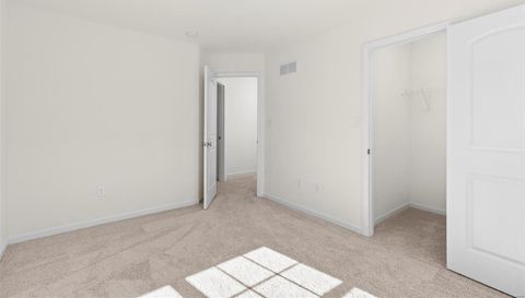 304 Winding Bluffs Court