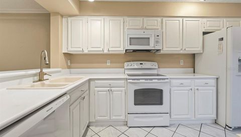 10808 CYPRESS GLEN