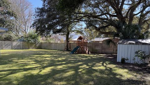 324 Leah Miller Dr NW