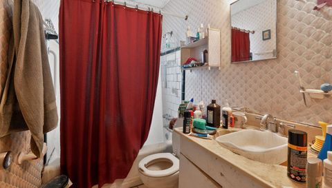 1508 W River Shore Way