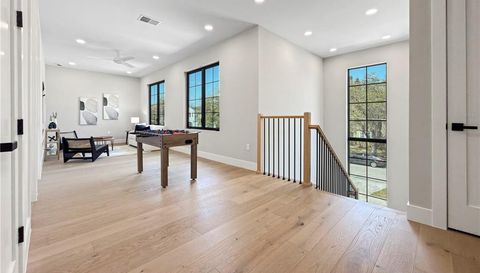 1326 W NEW HAMPSHIRE STREET