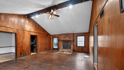 4579 Tudor Castle Dr