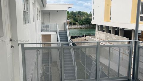 250 Shore Dr
