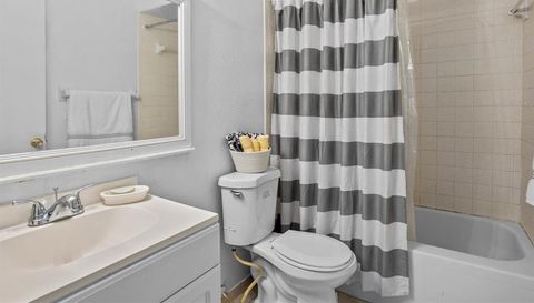 1000 Lake Of The Woods