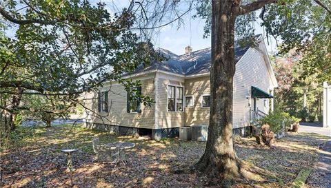 3251 Cottage Hill