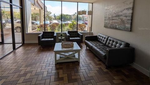 255 Dolphin Point