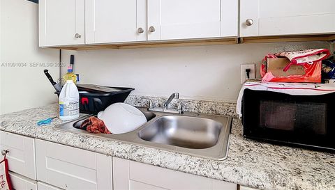 627 Washington Avenue