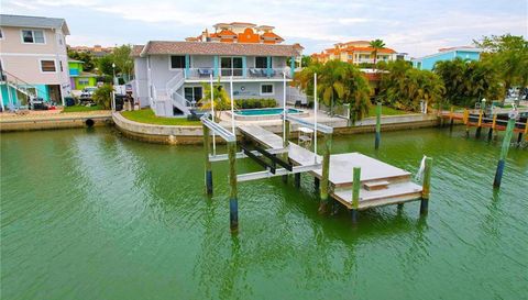 135 175TH TERRACE DRIVE E