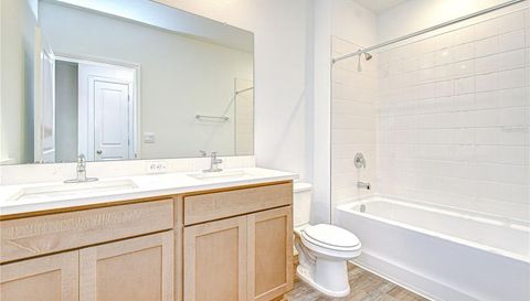 32463 WEATHERED OAK DRIVE