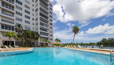 9100 E Bay Harbor Dr