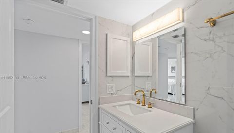 3500 Mystic Pointe Dr