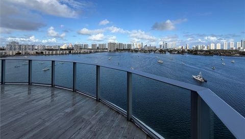17111 Biscayne Blvd