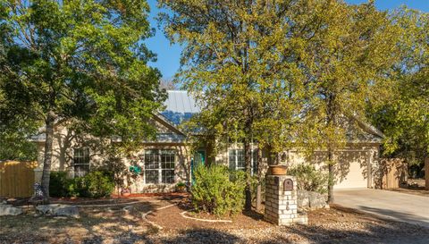 190 Shady Bluff DR