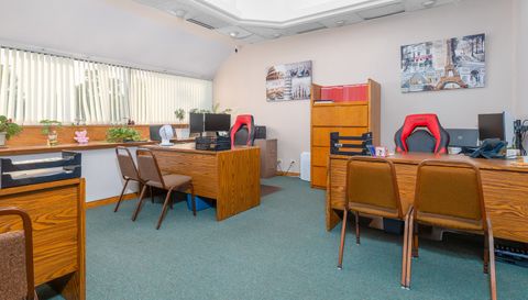 6571 N Avondale Avenue