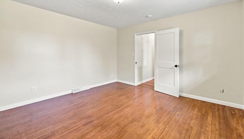 1496 Jenkins Valley Rd