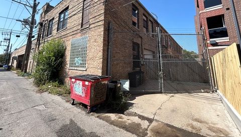 3735 W Belmont Avenue