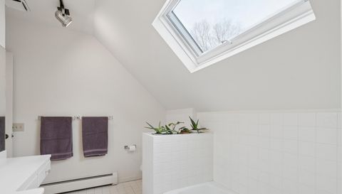 49 Sheridan Avenue S