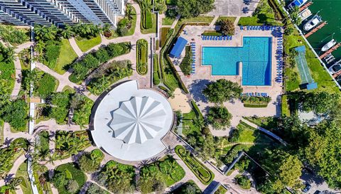 600 Three Islands Blvd