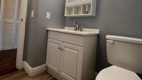 4050 NE 12th Terrace #13