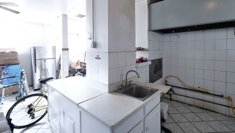 3256 N Elston Avenue