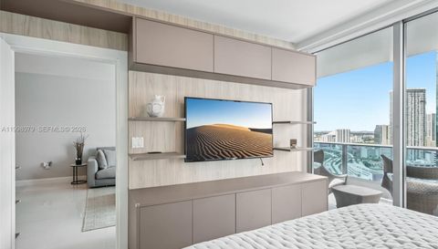 200 Biscayne Boulevard Way