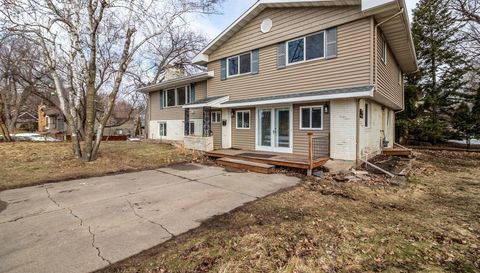 4858 Irving Avenue S