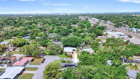 101 N MERCURY AVENUE