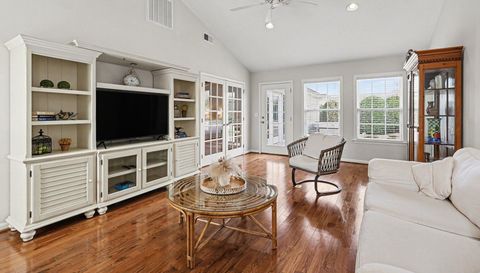 251 Carriage Trace Ln