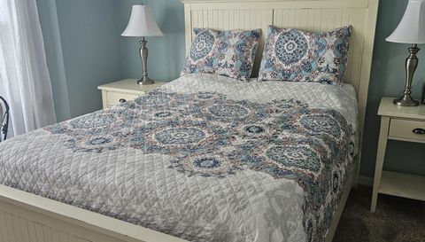 915 New Waterford Dr