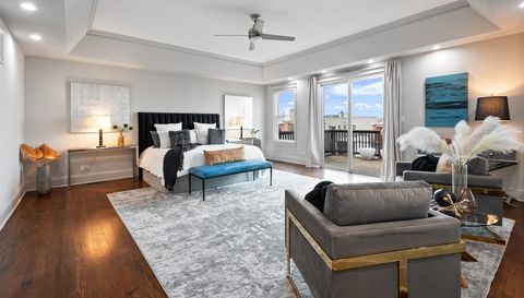 840 W Buckingham Place