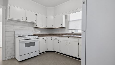 1214 Wall Street