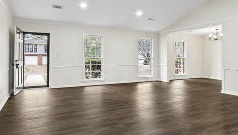 1148 Independence Dr