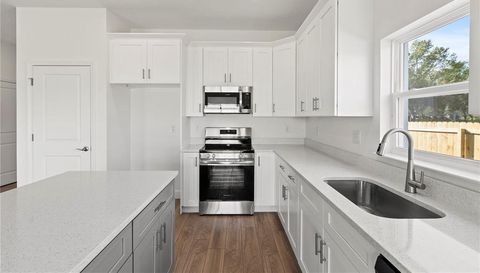 810 W 24TH STREET