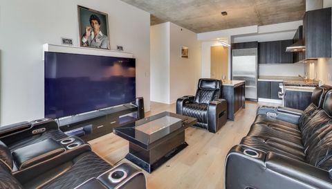 600 N Fairbanks Court