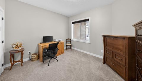 698 Shardlow Place NE