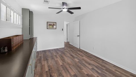 5675 Sylmar Rd