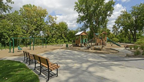 801 Washington Avenue N